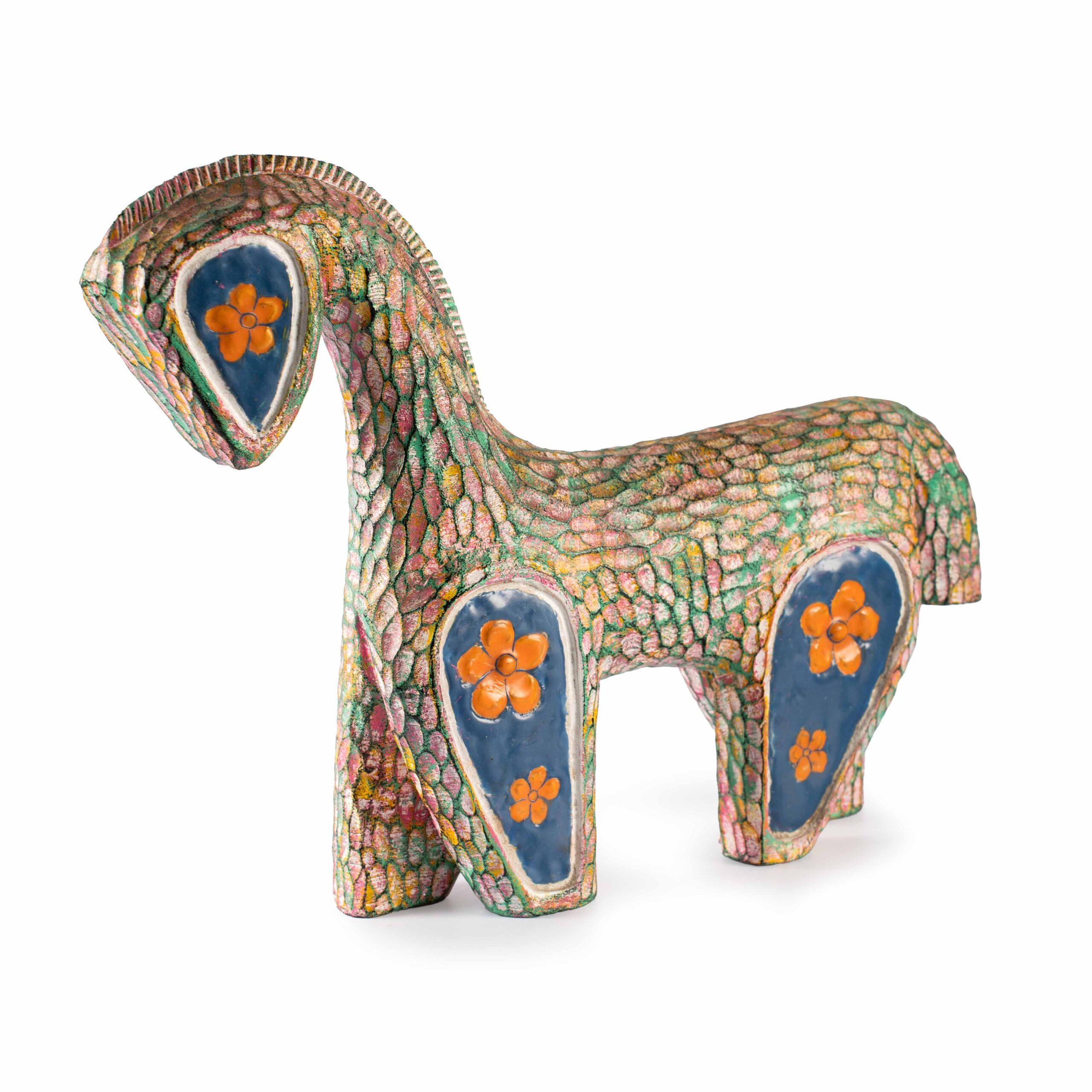 driftwood-village-elegant-horse-9