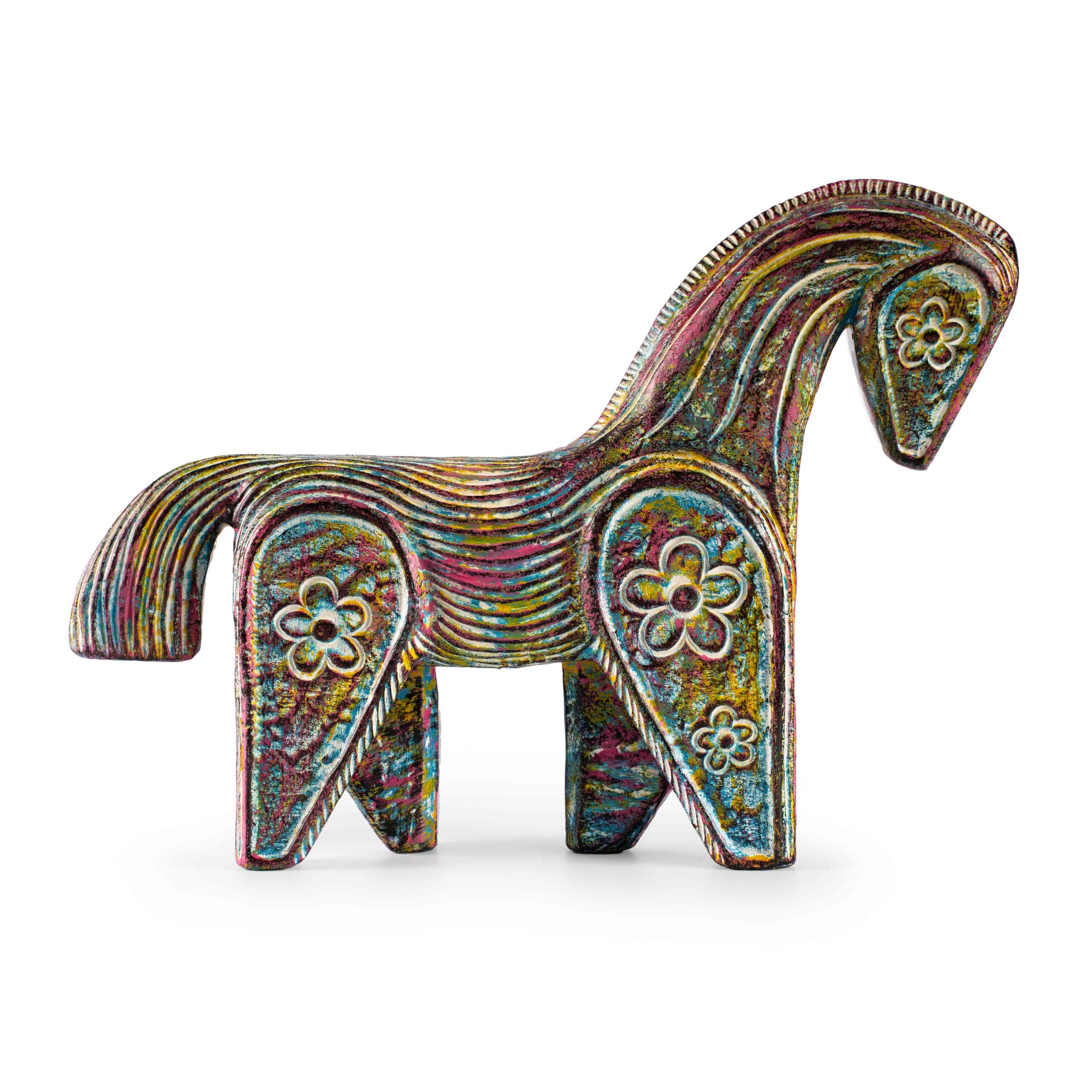 driftwood-village-elegant-horse-7