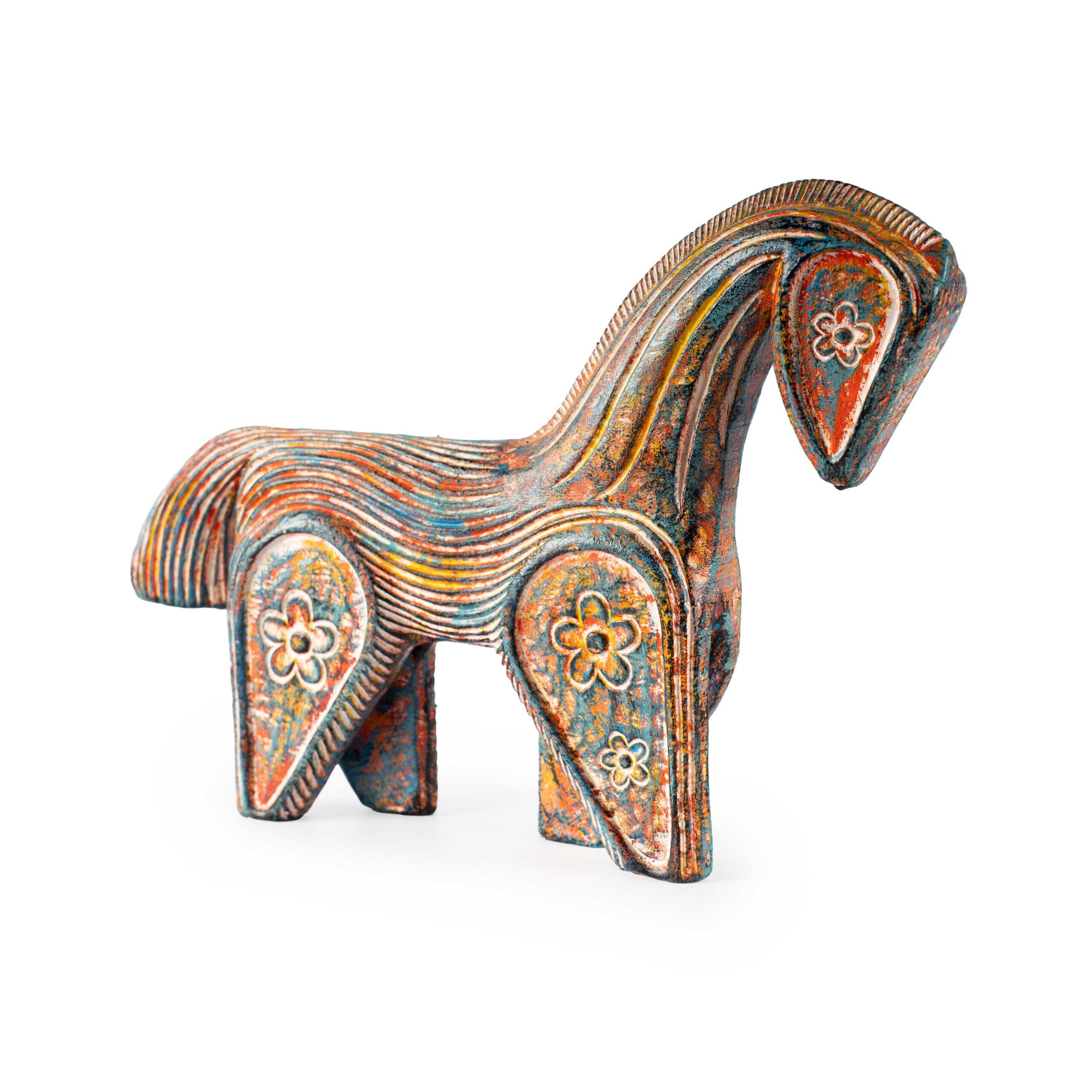 driftwood-village-elegant-horse-2